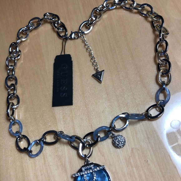 Guess necklace - Picture 7 of 7